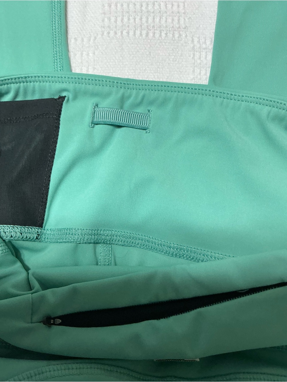NWOT Vuori Stride leggings in Basil size XS - Picture 8 of 14